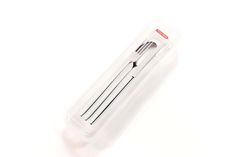 Hordozható evőeszköz tartó, átlátszó