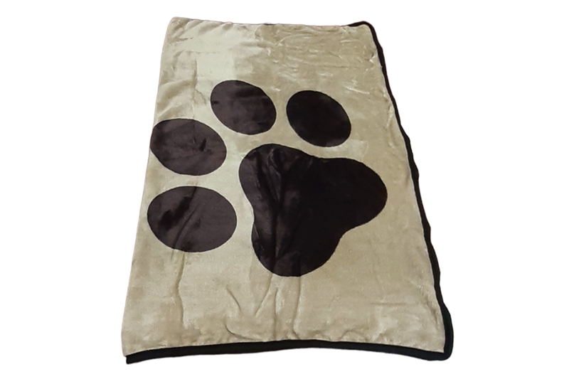Kisállat takaró tappancs mintával - 102x69 cm