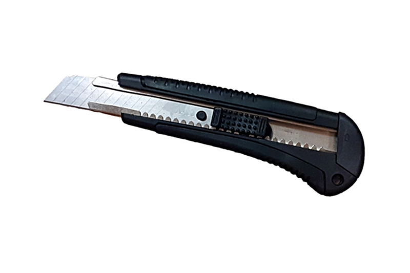 Sniccer - törhető pengéjű (18 mm)