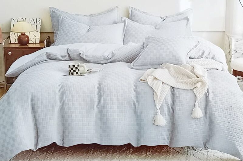 Nyomott mintás ágyneműhuzat garnitúra - 3 részes, szürke