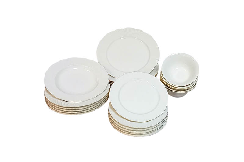 24 db-os porcelán étkészlet - fehér-arany