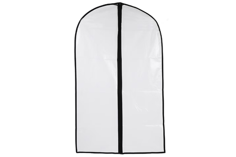 Kabát-, ruhavédő huzat - 60x137 cm (fehér, fekete cipzárral)