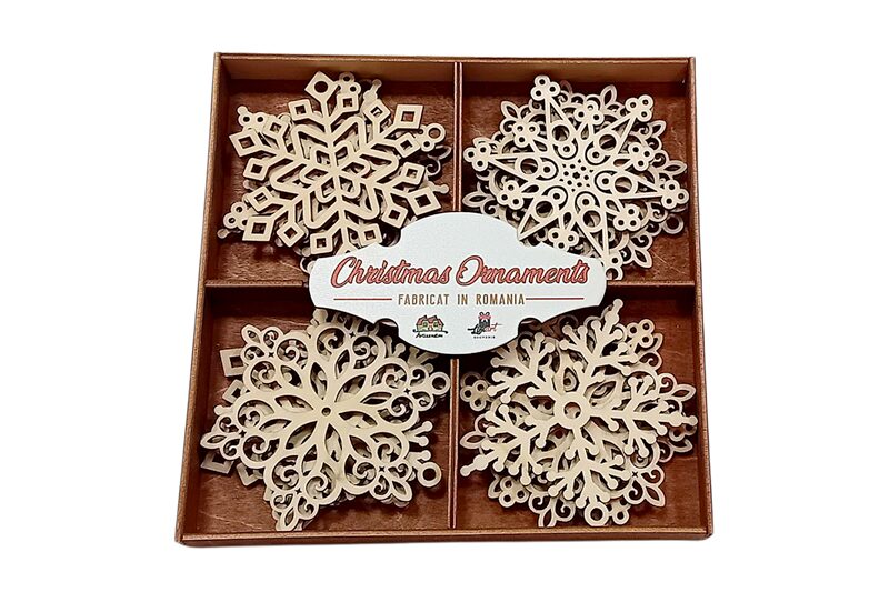Karácsonyfadísz - lézervágott fa hópelyhek, natúr - 16 db (különböző)