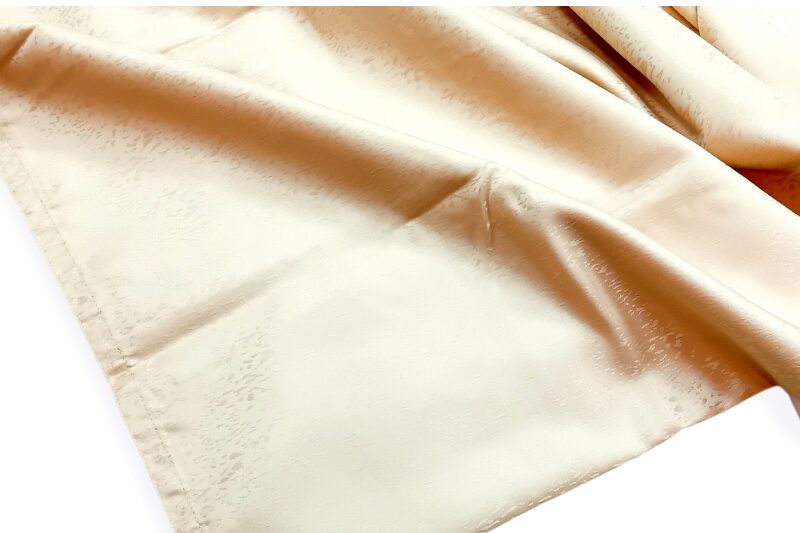 Asztalterítő - 140x160 cm, arany színű, apró mintás