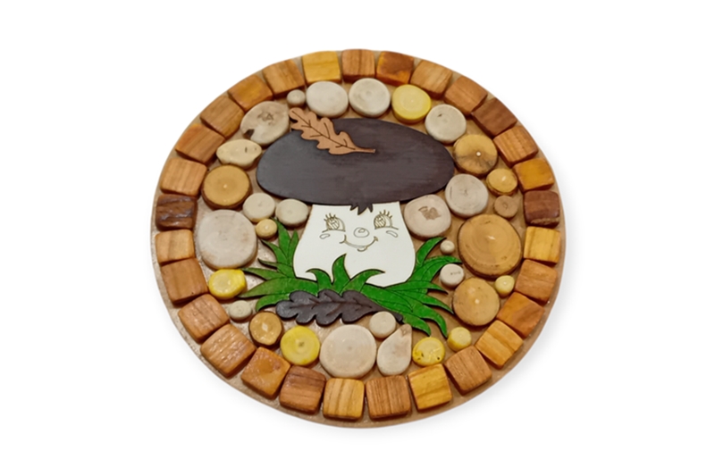 Kerek, fa edényalátét - Ø 20 cm, gombával, fa szeletekkel (mindkét kétoldalán)