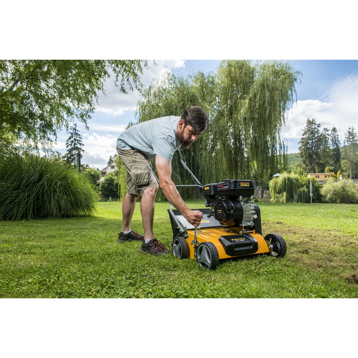 Riwall PRO RPV 4058 - benzinmotoros gyeplazító/gyepszellőztető, 40 cm, - Image 4